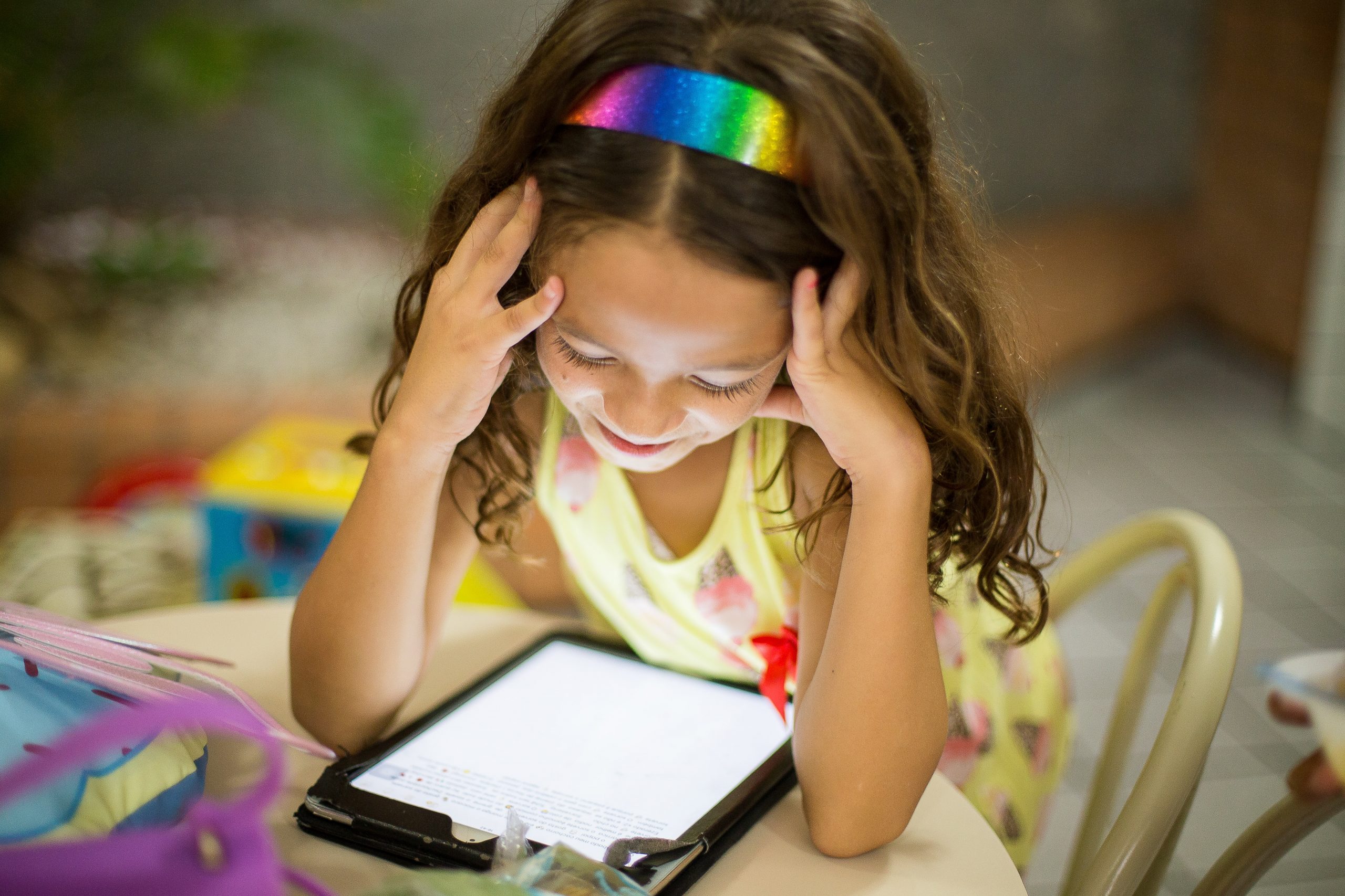 Šesťáci nebo páťáci víc ocení hravou formu práce na iPadu.